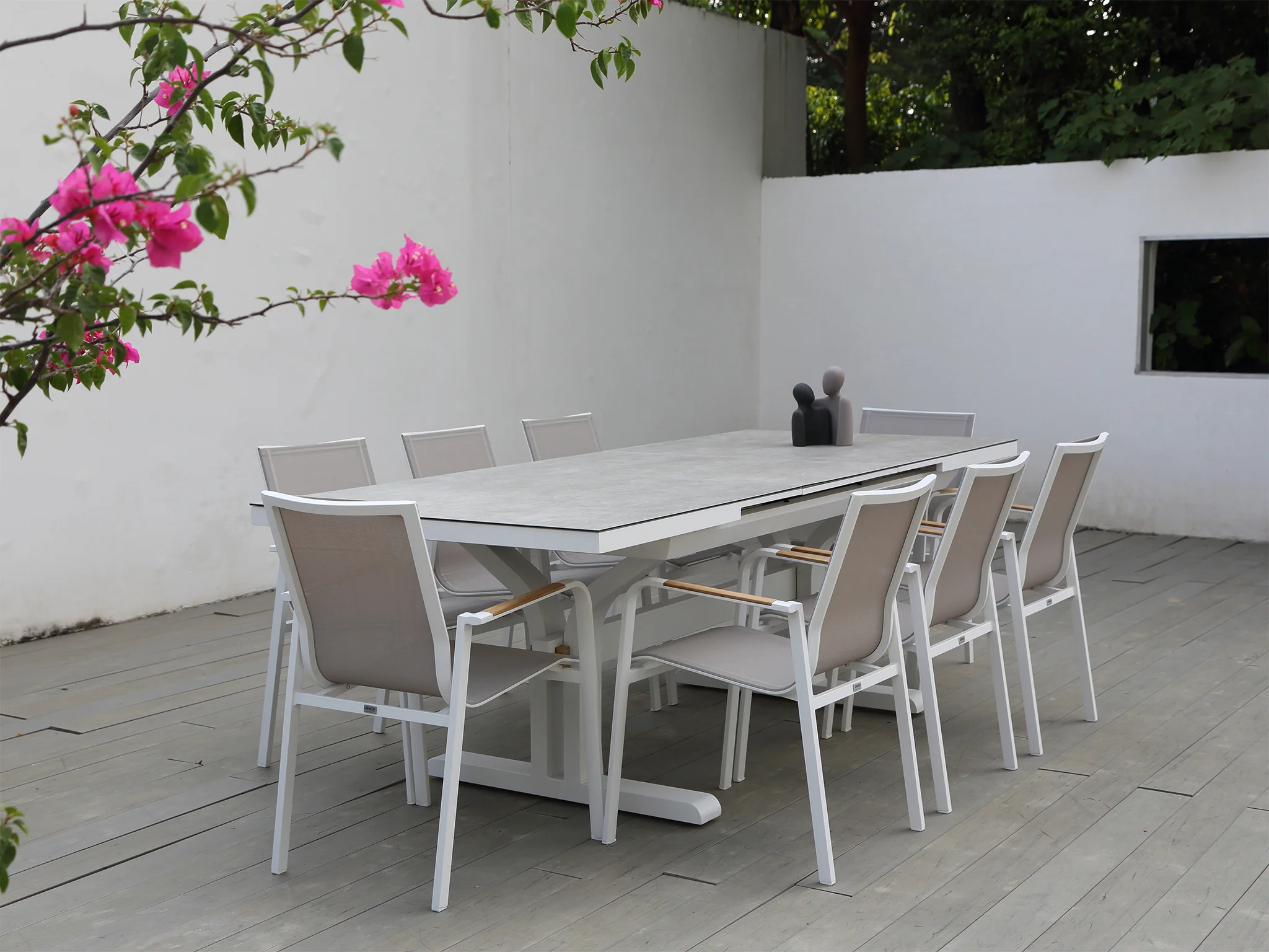Metro Extension Outdoor Dining Table - Image 13