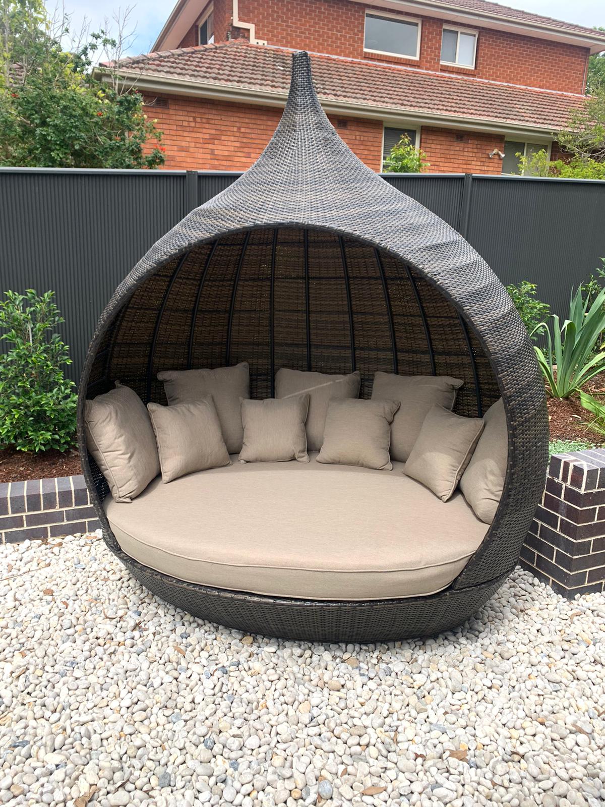 Pagod Relaxing Daybed - Image 4