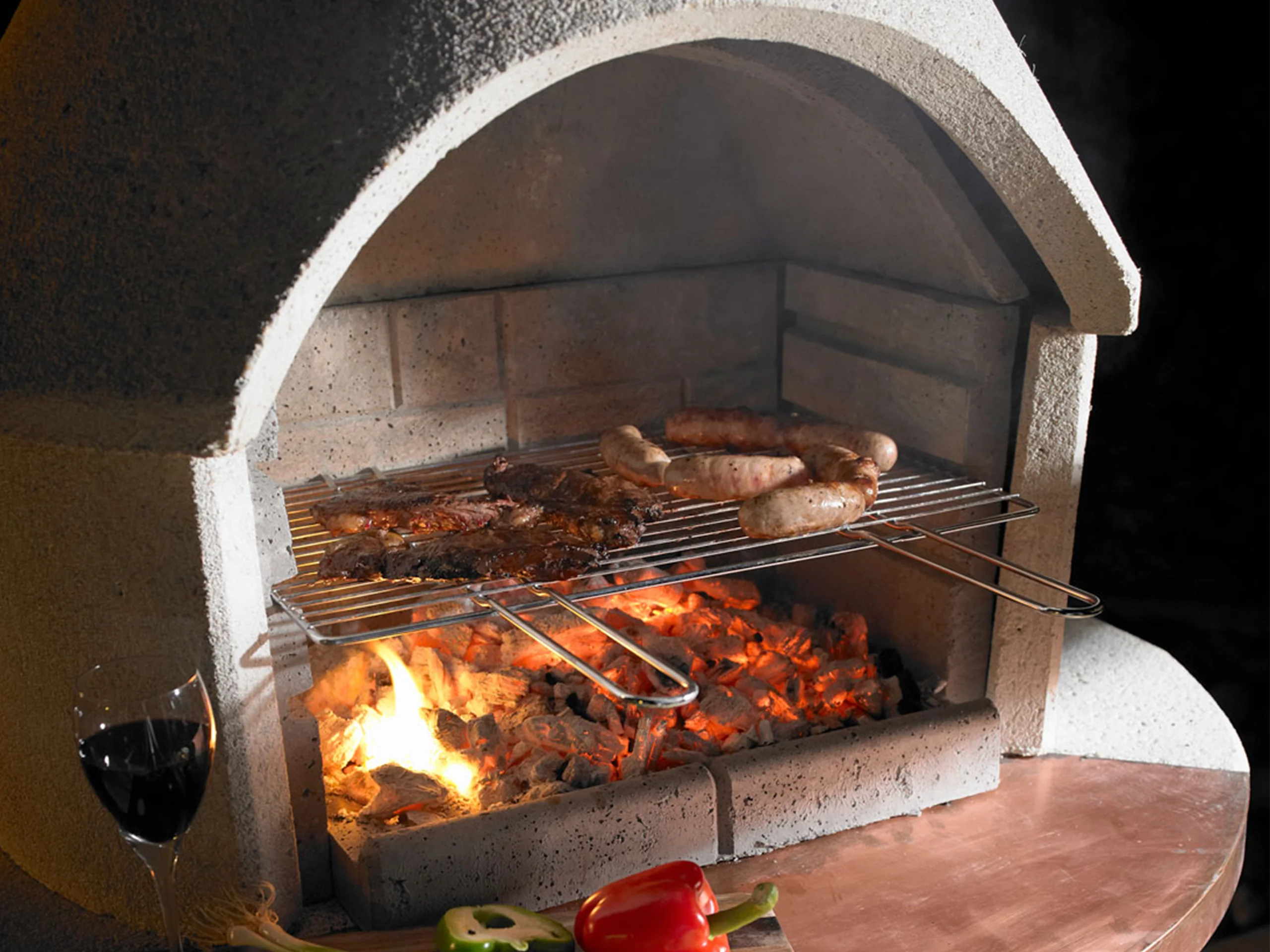 St Moritz Outdoor Fireplace/ BBQ/ Pizza Oven - Image 3