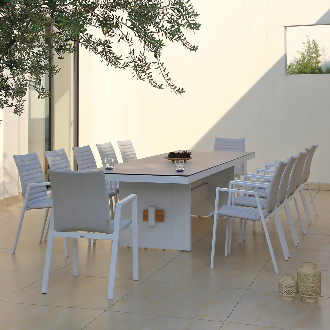 Washington Bridge 240x100cm | Outdoor Dining Table | White Ceramic Glass & Aluminium - Image 6